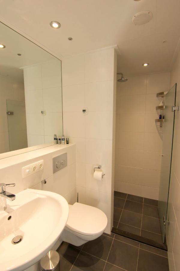 B&B Pompgebouw Aan De Rijn Tolkamer Bagian luar foto