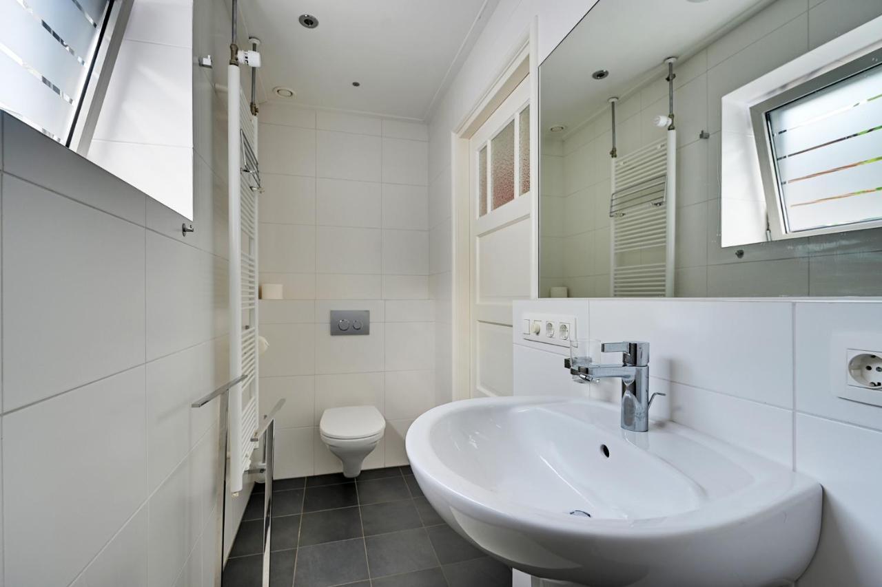 B&B Pompgebouw Aan De Rijn Tolkamer Bagian luar foto