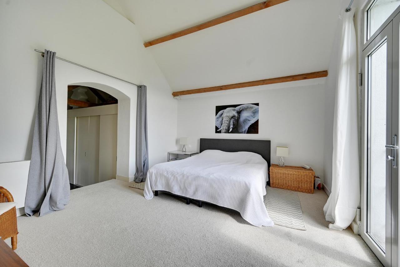 B&B Pompgebouw Aan De Rijn Tolkamer Bagian luar foto